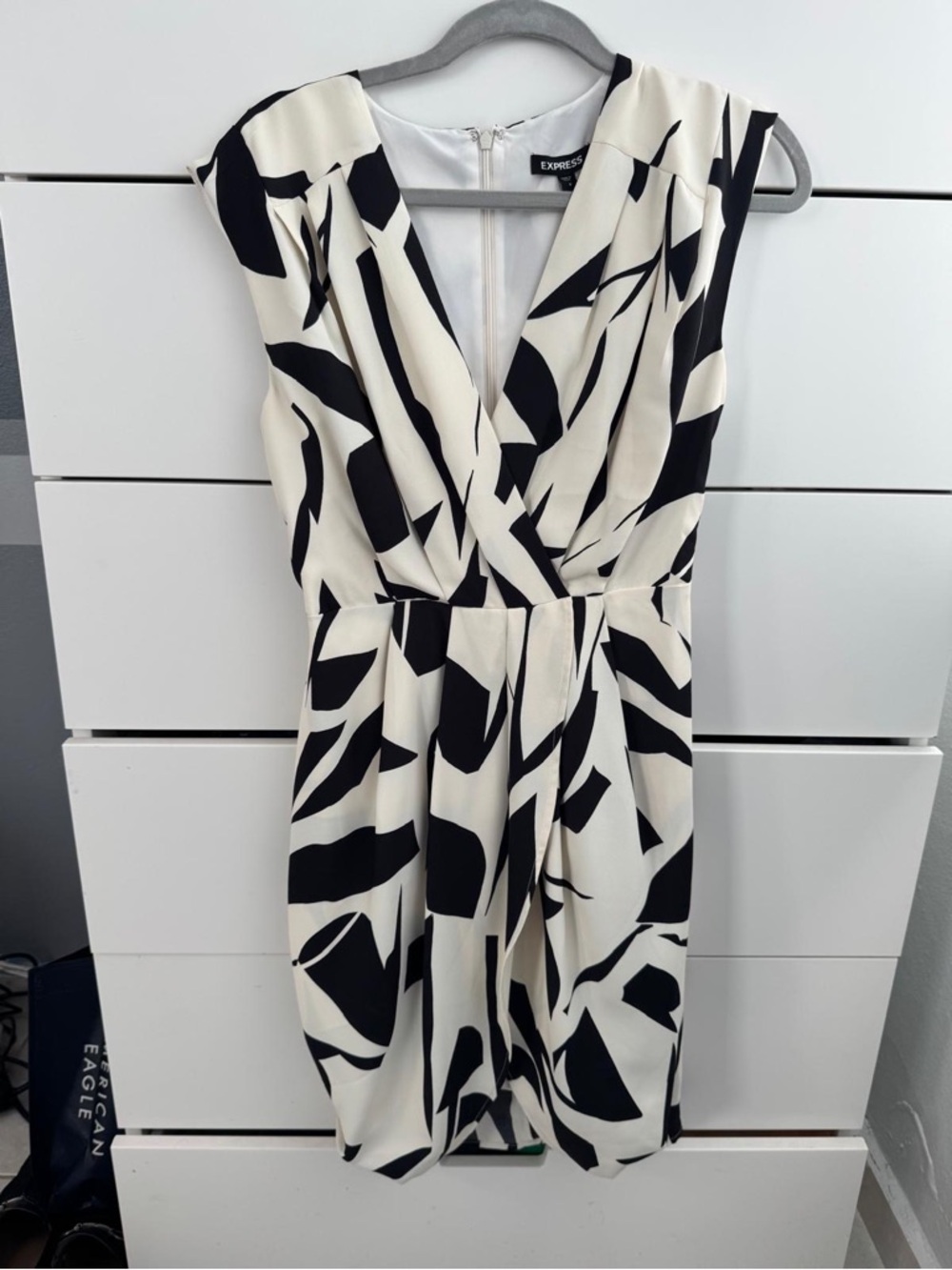 Express Black & White Printed Sleeveless Wrap Dress NWT